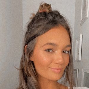 Meet your Posher, Gabriella